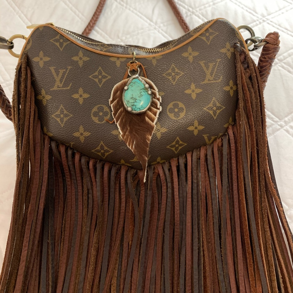Revamped Louise Vuitton Vintage Crescent PM
